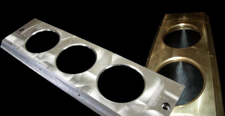 Graphoidal scoop spray plates