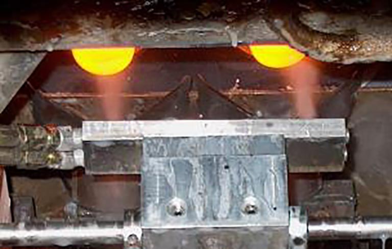 Graphoidal shear spray bars